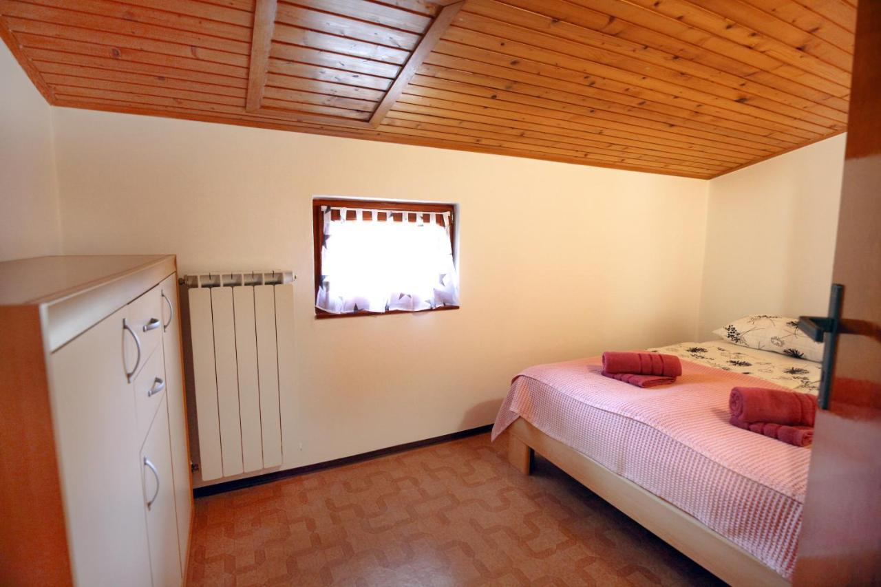 イゾラ Parenzana Haven Hideaway Starヴィラ エクステリア 写真